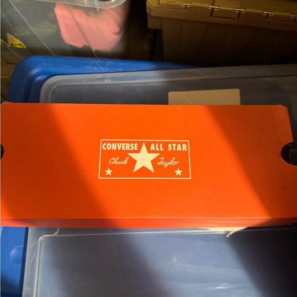 Brand new Pink converse all stars - Picture 2 of 5